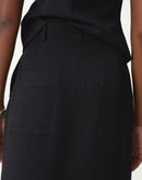 SAIA MIDI COM FENDAS ALFAIATARIA - PRETO