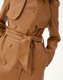 TRENCH COAT COM CINTO PU - CARAMELO