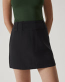 SAIA CURTA COM PASSANTES DE ALFAIATARIA - PRETO